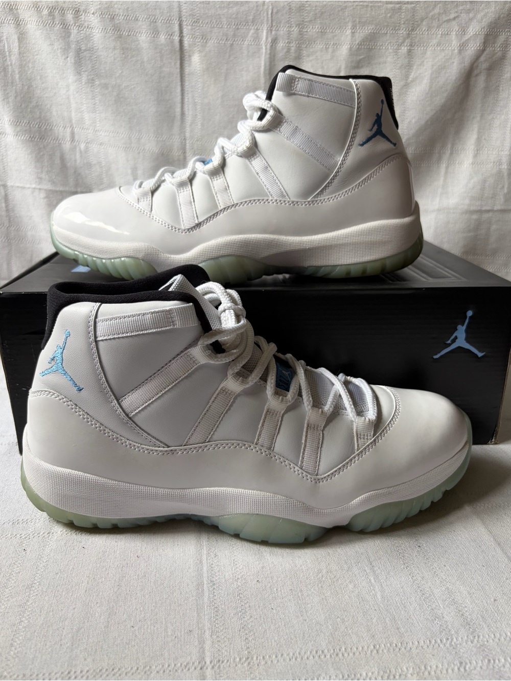 Size 10.5 - Jordan 11 Retro Legend Blue White Blue Men's Sneakers 378037-117
